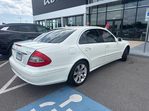 White 2009 Mercedes-Benz E-Class E 350