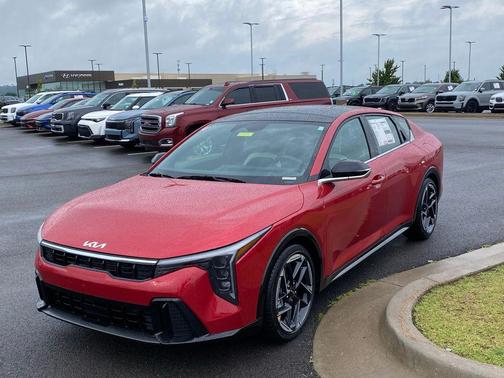Currant Red 2026 Kia K4 GT-Line