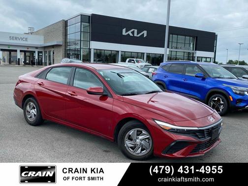 Red 2025 Hyundai ELANTRA SE