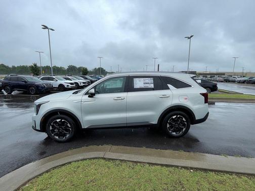 Ivory 2026 Kia Sorento S