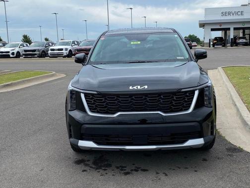 Ebony 2026 Kia Sorento LX