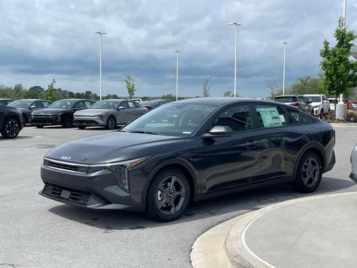 Interstellar Gray 2026 Kia K4 LXS