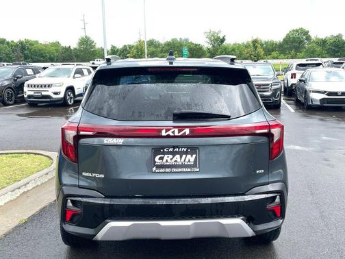 Gray 2024 Kia Seltos SX Turbo