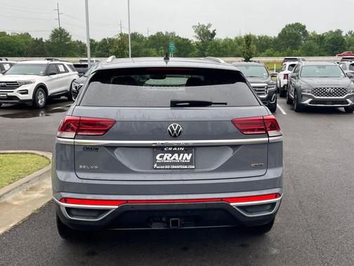 Gray 2021 Volkswagen Atlas Cross Sport 3.6L V6 SEL