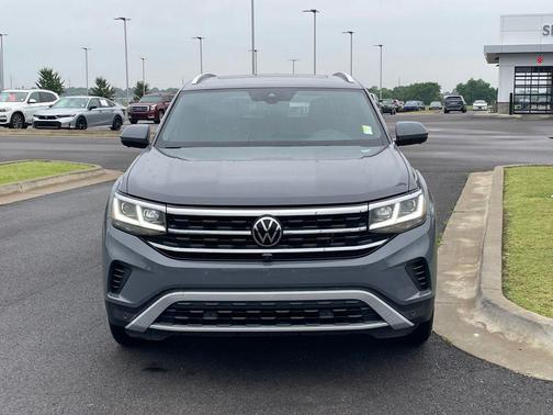 Gray 2021 Volkswagen Atlas Cross Sport 3.6L V6 SEL