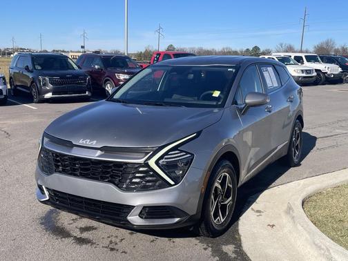 2024 Kia Sportage LX