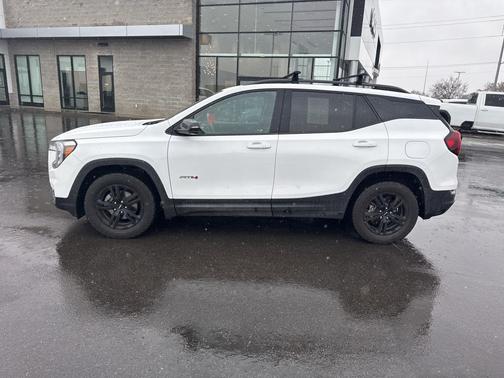 2024 GMC Terrain AWD AT4
