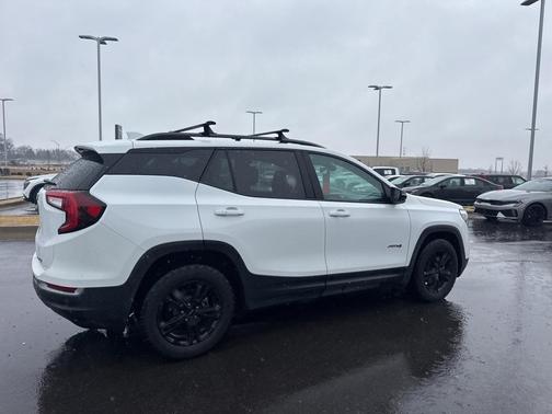 2024 GMC Terrain AWD AT4