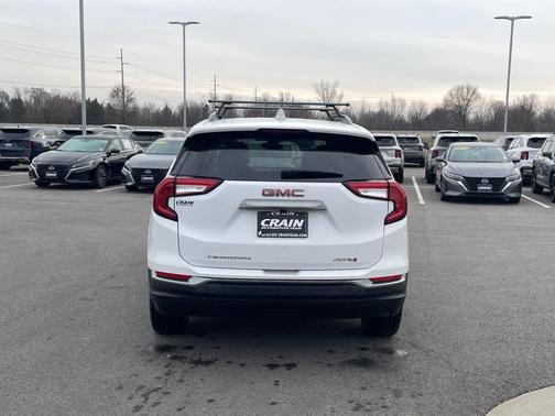 2024 GMC Terrain AWD AT4
