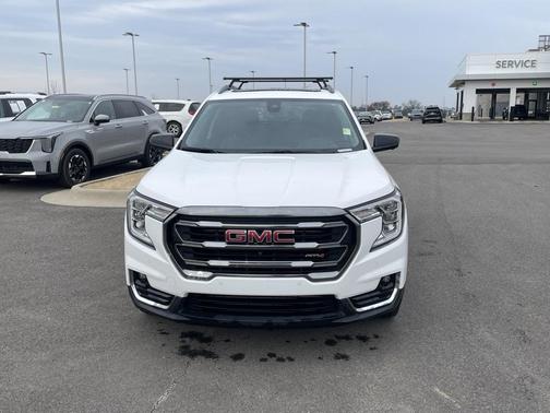 2024 GMC Terrain AWD AT4