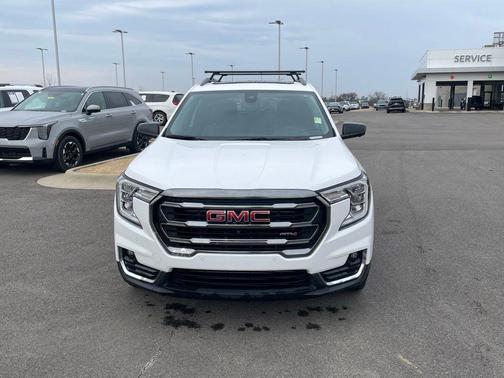 2024 GMC Terrain AWD AT4