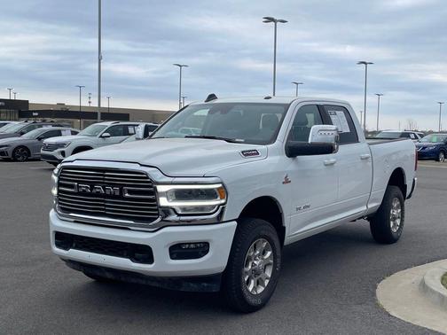 2024 RAM 2500 Laramie Crew Cab 4x4 6'4' Box