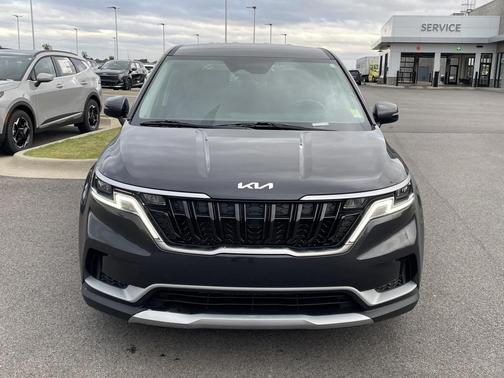 2023 Kia Carnival LX