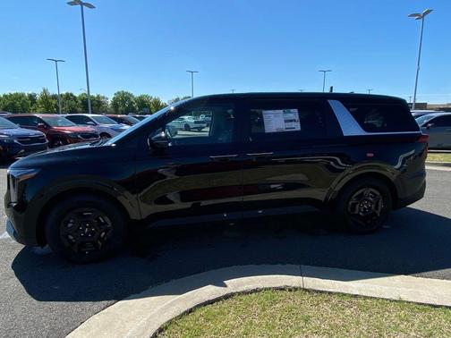 Aurora Black Pearl 2026 Kia Carnival LXS