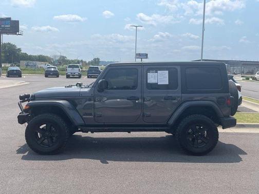 2023 Jeep Wrangler 4-Door Sahara 4x4