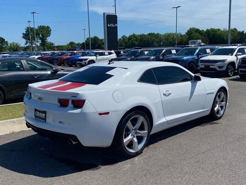 Summit White 2011 Chevrolet Camaro 2SS