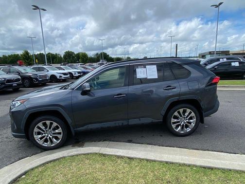 Magnetic Gray Metallic 2021 Toyota RAV4 XLE Premium