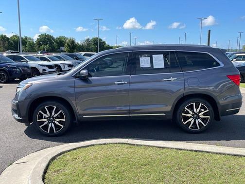 Modern Steel Metallic 2021 Honda Pilot Touring 8-Passenger