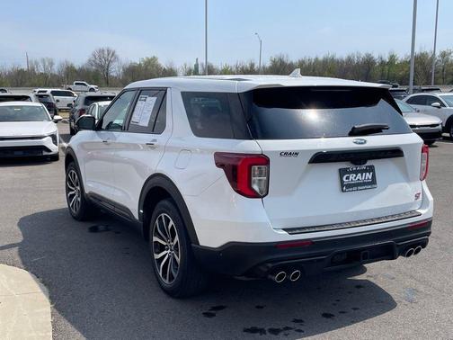 White Metallic 2021 Ford Explorer ST