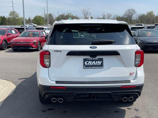White Metallic 2021 Ford Explorer ST