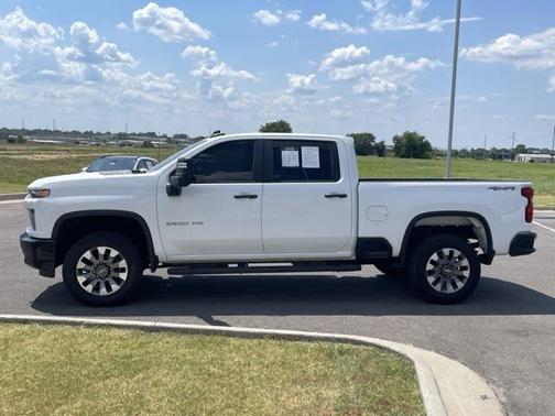 2022 Chevrolet Silverado 2500 Custom