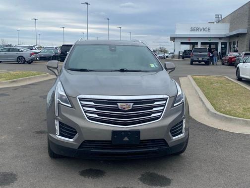 Bronze Dune Metallic 2019 Cadillac XT5 Luxury