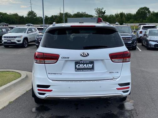 Snow White Pearl 2017 Kia Sorento SXL