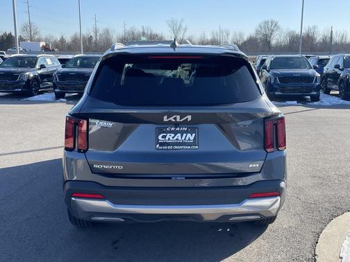 2024 Kia Sorento S