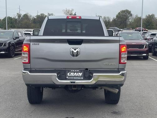 2023 RAM 2500 Tradesman Crew Cab 4x4 6'4' Box