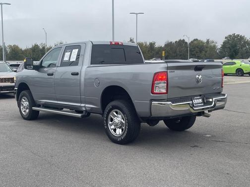 2023 RAM 2500 Tradesman Crew Cab 4x4 6'4' Box