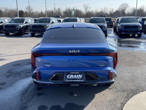 2025 Kia K4 GT-Line