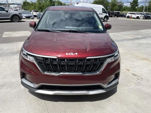 2024 Kia Carnival LX