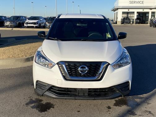2020 Nissan Kicks S