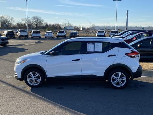 2020 Nissan Kicks S