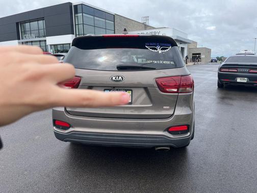 Brown 2019 Kia Sorento LX