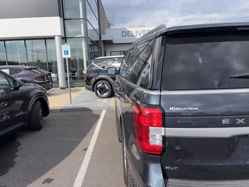 2024 Ford Expedition XLT