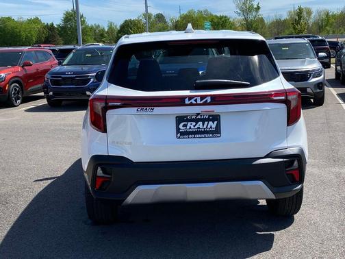 Snow White Pearl 2026 Kia Seltos LX