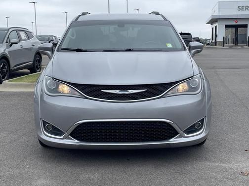 2018 Chrysler Pacifica Touring-L Plus