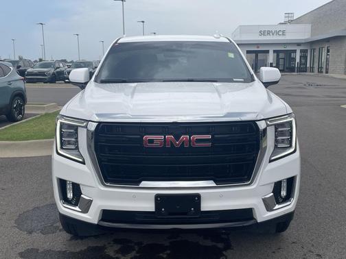 2023 GMC Yukon SLE