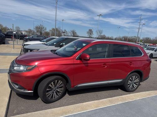 2019 Mitsubishi Outlander SEL