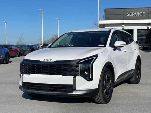 Glacial White Pearl 2026 Kia Sportage LX
