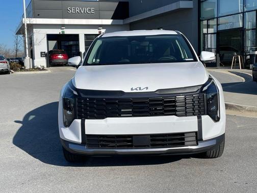 Glacial White Pearl 2026 Kia Sportage LX