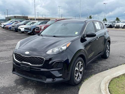 Black Cherry 2022 Kia Sportage LX