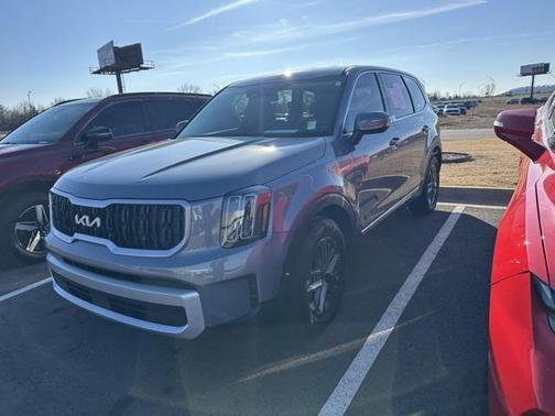 2025 Kia Telluride LX