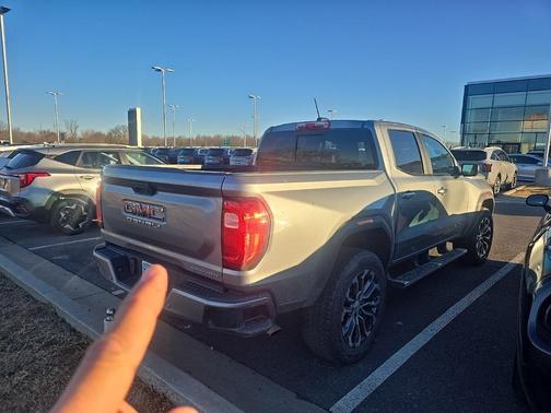 2023 GMC Canyon Denali