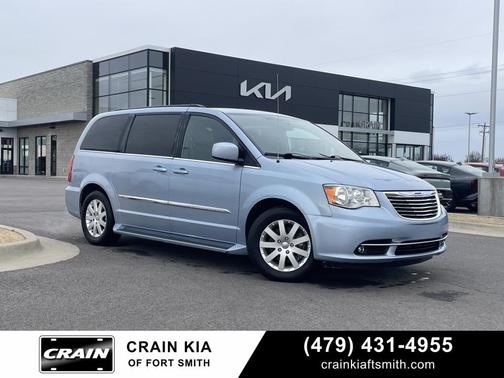 2013 Chrysler Town & Country Touring