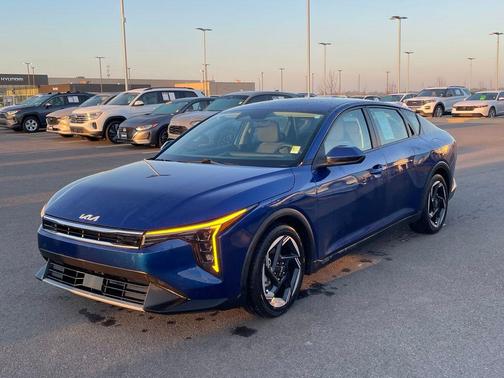 2025 Kia K4 EX