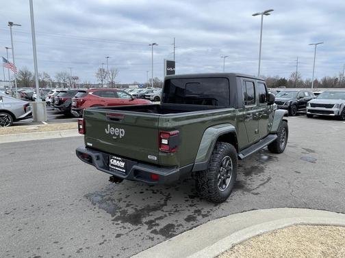 2022 Jeep Gladiator Overland
