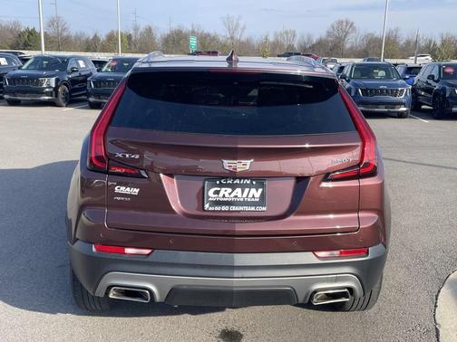 2023 Cadillac XT4 Premium Luxury