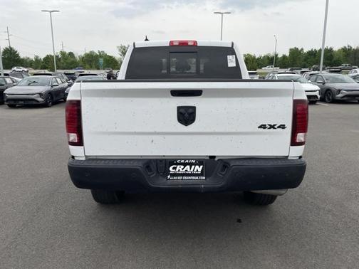 2023 RAM 1500 Classic Warlock Crew Cab 4x4 5'7' Box